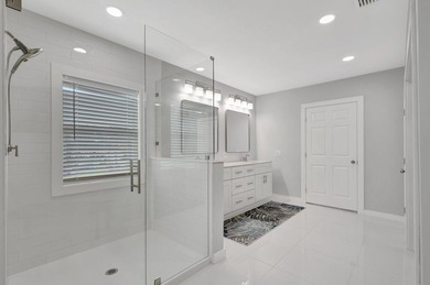 This One of a Kind Fully Renovated 5 Bedroom, 4 Bath Pool Home - photo 25