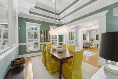 Welcome to this stunning custom-built 6-bedroom, 5.5 bathroom - photo 6