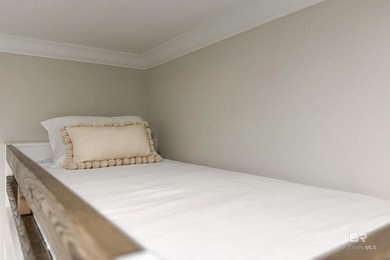 This extensively upgraded beachfront condo offers some brilliant - photo 30