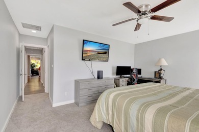 This One of a Kind Fully Renovated 5 Bedroom, 4 Bath Pool Home - photo 30