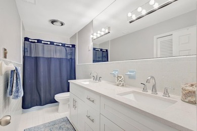 This One of a Kind Fully Renovated 5 Bedroom, 4 Bath Pool Home - photo 37