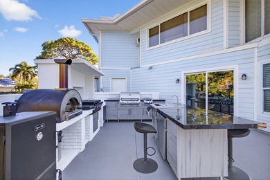 This One of a Kind Fully Renovated 5 Bedroom, 4 Bath Pool Home - photo 45
