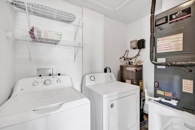 Unique opportunity to own a triplex featuring a spacious - photo 46