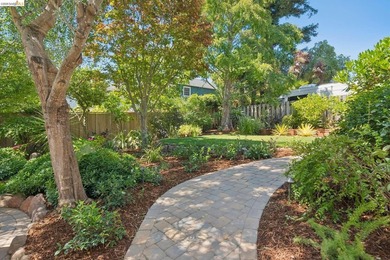 New listing. Exceptional Upper Oakmore Traditional with timeless - photo 48