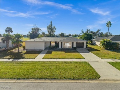 Rotonda West Lakes and Canals Home For Sale in Rotonda West Florida