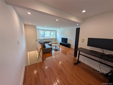 Welcome to this sun-drenched 1-bedroom, 1-bath sanctuary! - photo 2