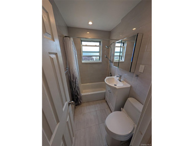 Welcome to this sun-drenched 1-bedroom, 1-bath sanctuary! - photo 6