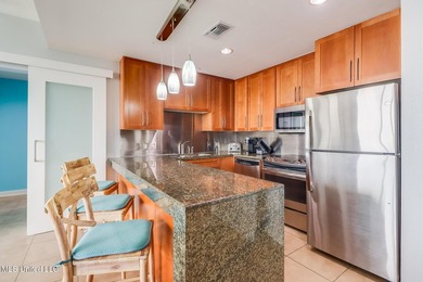 Water views and warm breezes in the heart of Biloxi Beach - if - photo 11