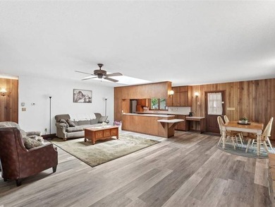Welcome home to this charming and well-maintained brick ranch - photo 11