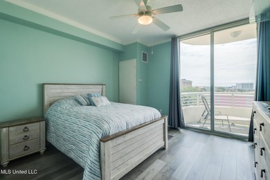 Water views and warm breezes in the heart of Biloxi Beach - if - photo 14