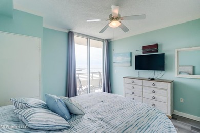 Water views and warm breezes in the heart of Biloxi Beach - if - photo 16