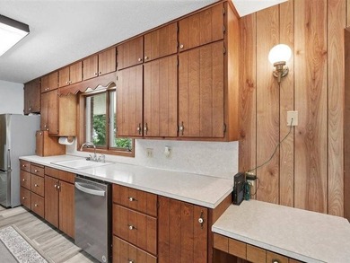 Welcome home to this charming and well-maintained brick ranch - photo 17