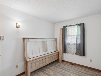 Welcome home to this charming and well-maintained brick ranch - photo 27
