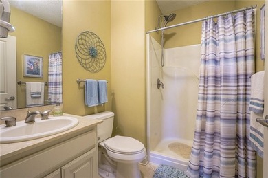 This beautiful ranch-style condo in Altamira offers true