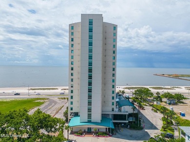 Water views and warm breezes in the heart of Biloxi Beach - if - photo 34