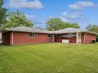Welcome home to this charming and well-maintained brick ranch - photo 34