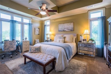 This beautiful ranch-style condo in Altamira offers true