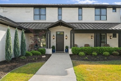 A Lakefront Lifestyle Like No Other - Little Elm, TX 4 bed 4 - photo 3
