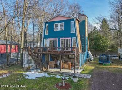 Lake Home For Sale in Tobyhanna, Pennsylvania