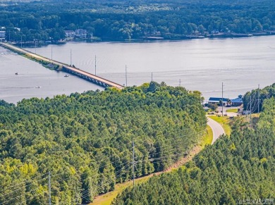 This property with available waterfront is Lake Gaston's best - photo 51
