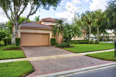 (private lake, pond, creek) Home For Sale in Boynton Beach Florida