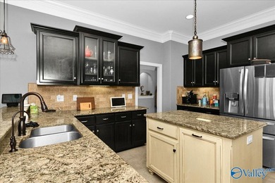 Enjoy single level living in a beautifully inviting home - photo 7