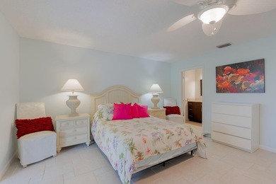 Welcome to this beautifully updated, fully furnished, turn-key - photo 17