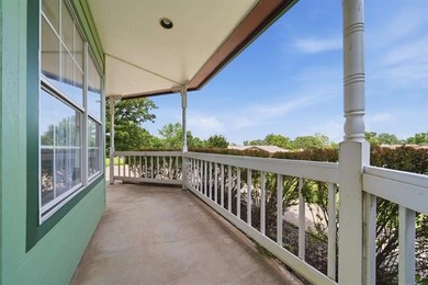 Welcome to this custom-designed modern Victorian on a premium - photo 7