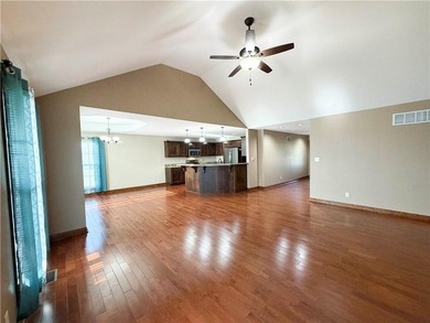 Experience lakefront living in this well-appointed 3-bedroom - photo 8
