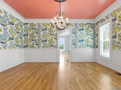 Exceptional lakefront residence situated on a premier double lot - photo 8