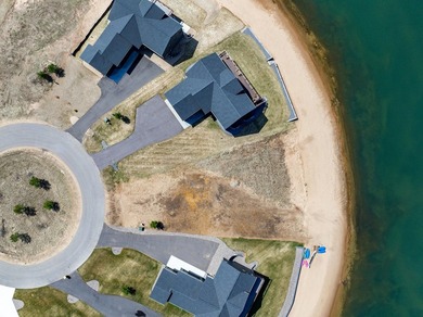 Nestled in a quiet corner of Island Lake, this lot would be an - photo 8