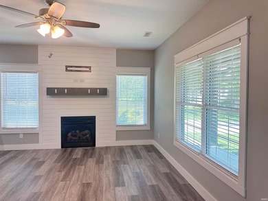 Built in 2022 and conveniently located just minutes from Lake - photo 6
