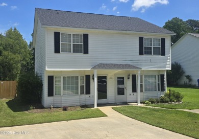 Lake Townhome/Townhouse For Sale in Greenville, North Carolina