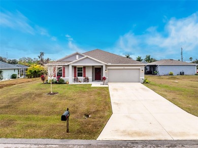 Impressive and spacious 4 Bedroom, 2 Bathroom home with attached - photo 1