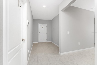 Impressive and spacious 4 Bedroom, 2 Bathroom home with attached - photo 4