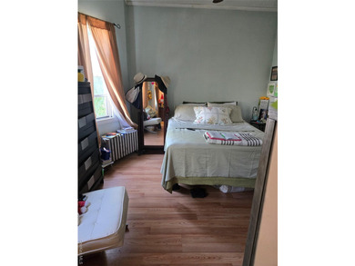 Two Family framed detached with 2 .5 bedrooms plus 2 bedrooms - photo 5