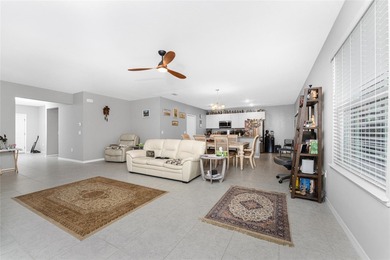 Impressive and spacious 4 Bedroom, 2 Bathroom home with attached - photo 8