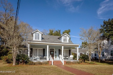 Looking for that Historical Beautiful Victorian Home on large - photo 3