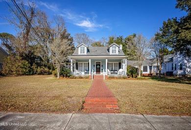 Looking for that Historical Beautiful Victorian Home on large - photo 5
