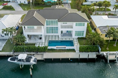 This new construction waterfront residence, completed in 2023 - photo 3