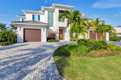 This new construction waterfront residence, completed in 2023 - photo 4