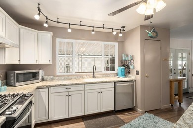 This mobile home is a must-see to experience the numerous - photo 18