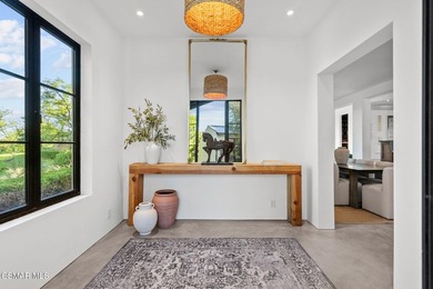 Perched high above the Malibu coast and canyons, Mulholland - photo 19