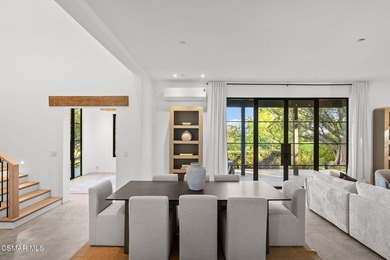 Perched high above the Malibu coast and canyons, Mulholland - photo 22