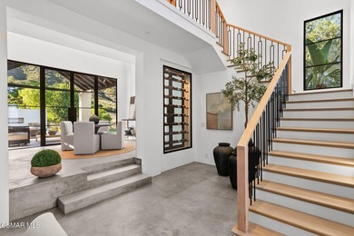 Perched high above the Malibu coast and canyons, Mulholland - photo 26