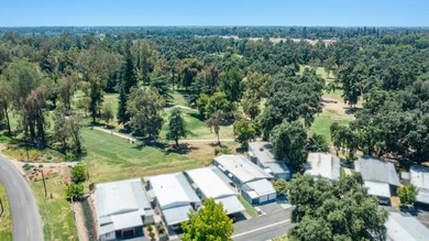 This mobile home is a must-see to experience the numerous - photo 31