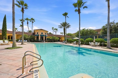Price adjusted on this Water view, move-in-ready condo in Il - photo 35