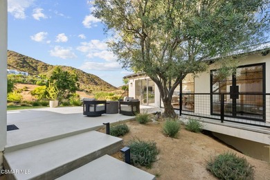 Perched high above the Malibu coast and canyons, Mulholland - photo 50