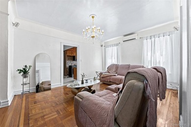 Brick fully detached 4-family with close to 4000 square feet - photo 8