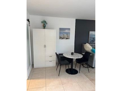 LUXURY STUDIO IN PREMIER INTRACOASTAL HIGH-RISE-FULLY FURNISHED - photo 12
